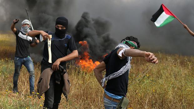 Al menos quince palestinos muertos durante los enfrentamientos en la frontera entre Gaza e Israel