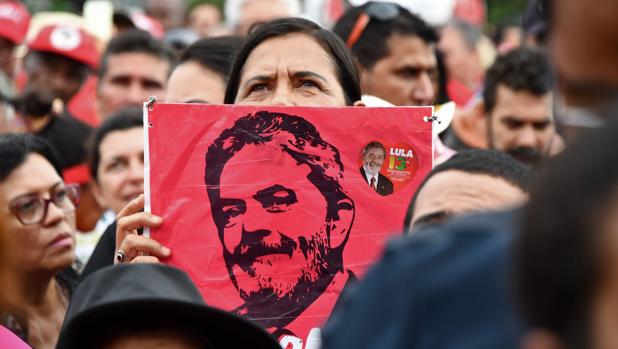 Los militares de Brasil lanzan un mensaje contra «la impunidad» de Lula de Silva