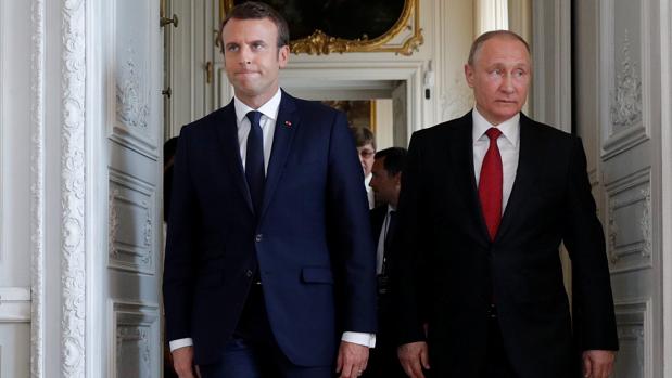 Putin advierte a Macron de las «consecuencias» de un ataque en Siria