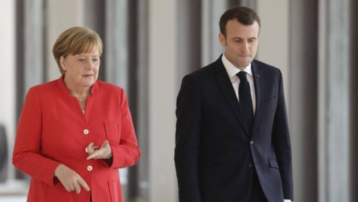 La canciller Angela Merkel, con el presidente francés Emmanuel Macron, hoy en Berlín