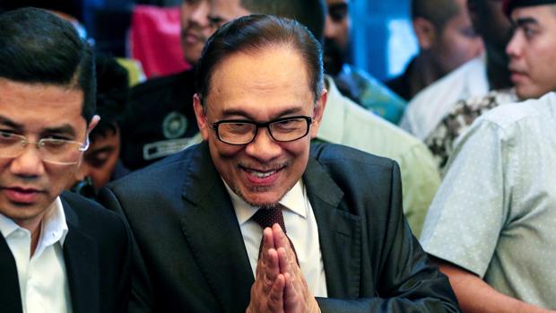 Liberado Anwar Ibrahim, líder opositor de Malasia encarcelado por sodomía