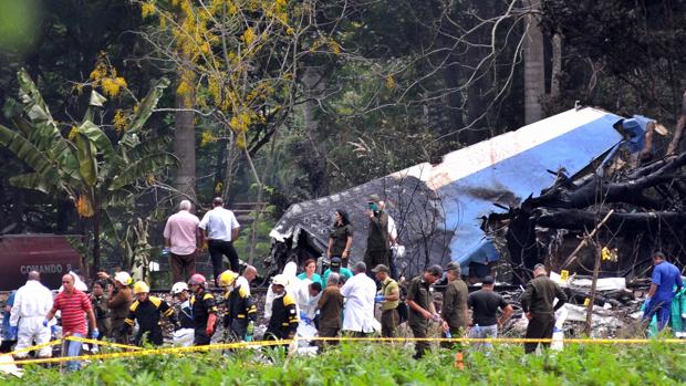 Encuentran la segunda caja negra del avión que se estrelló en La Habana