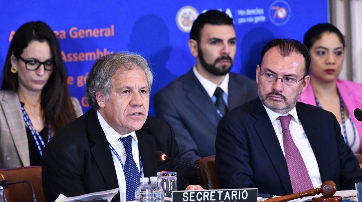El secretario general de la OEA, Luis Almagro, interviene en la Asamblea General