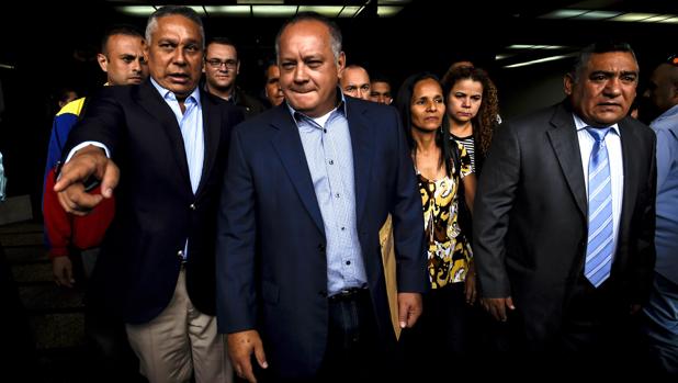 EE.UU. confisca a Diosdado Cabello 800 millones de dólares