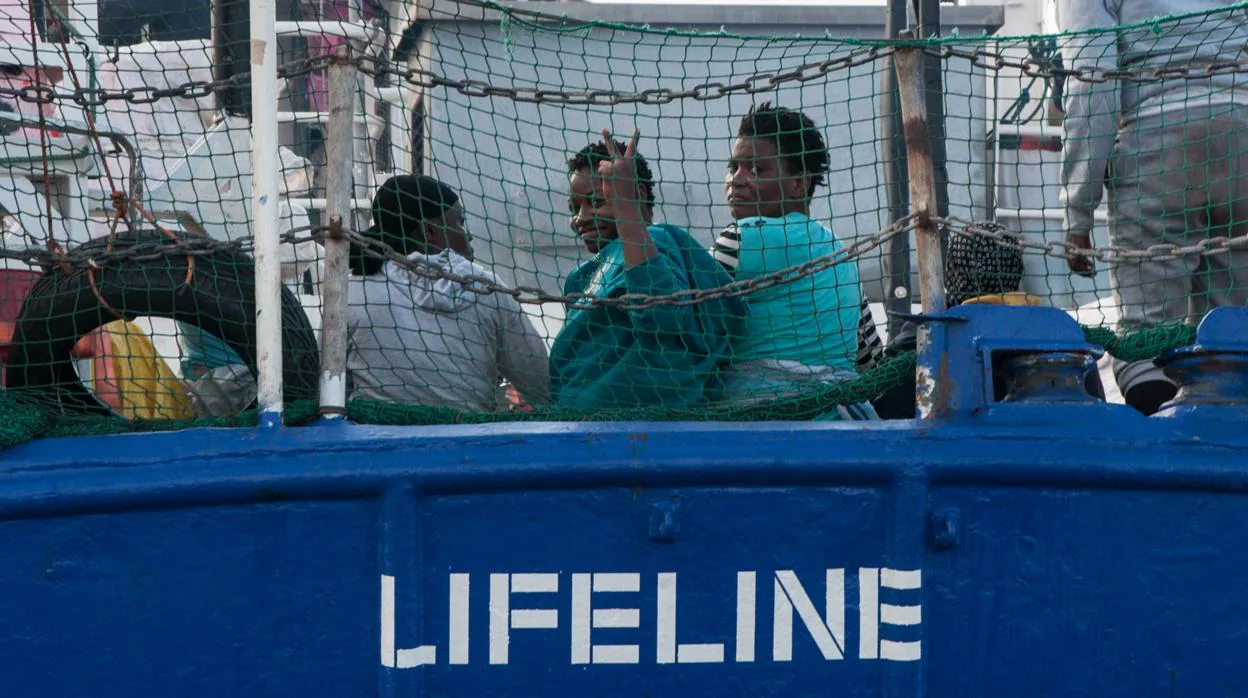 Malta rechaza acoger el barco de Lifeline, con más de 200 inmigrantes a bordo