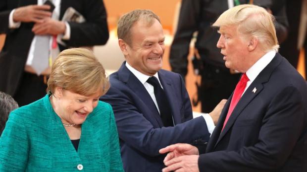 Las riñas entre Trump y Tusk enturbian el inicio de la cumbre de la OTAN