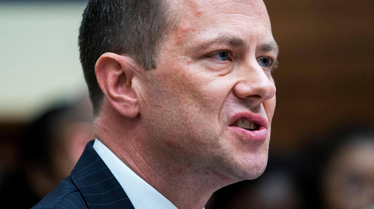 El alto funcionario del FBI Peter Strzok testifica ante la Cámara del Comité de Justicia