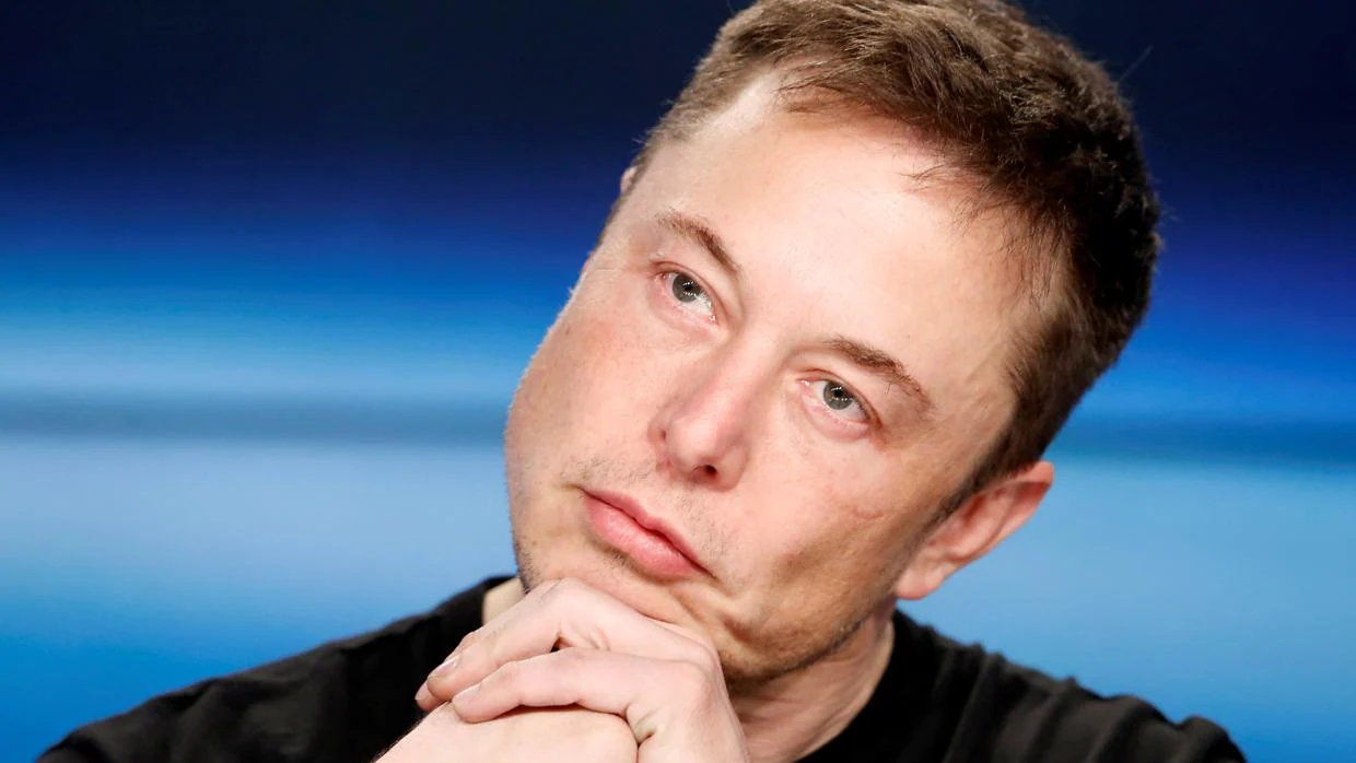 Elon Musk durante una rueda de prensa en Florida
