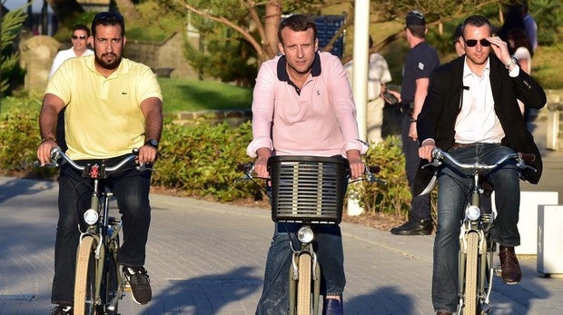 Detenido el jefe de seguridad de Macron por golpear a manifestantes