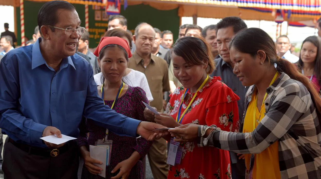 El primer ministro camboyano, Hun Sen, durante la campaña electoral