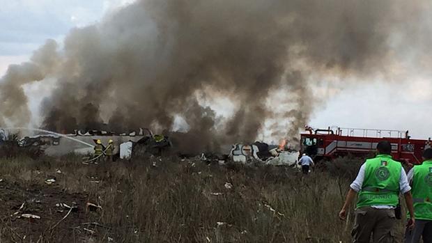 Un centenar de pasajeros y tripulantes han sobrevivido a un accidente aéreo en México