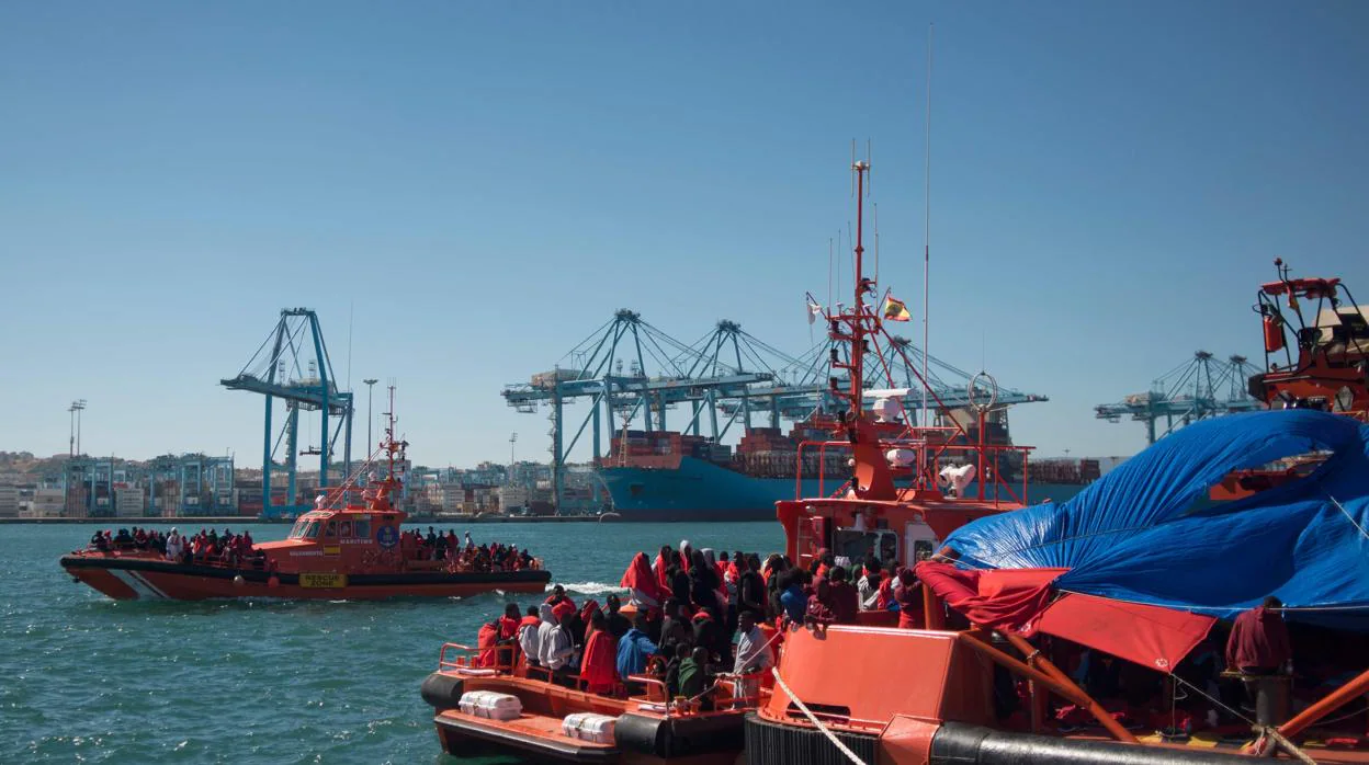 Inmigrantes llegan a las costas de España