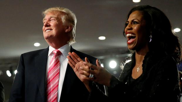 Omarosa, la última estrella del circo de la Casa Blanca, se revuelve contra Trump