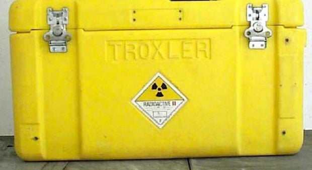 La policía de Malasia busca un dispositivo radiactivo extraviado