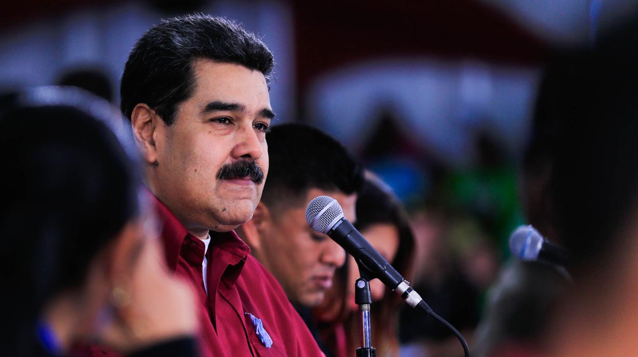 Nicolás Maduro participa en un acto juvenil del Partido Socialista de Venezuela