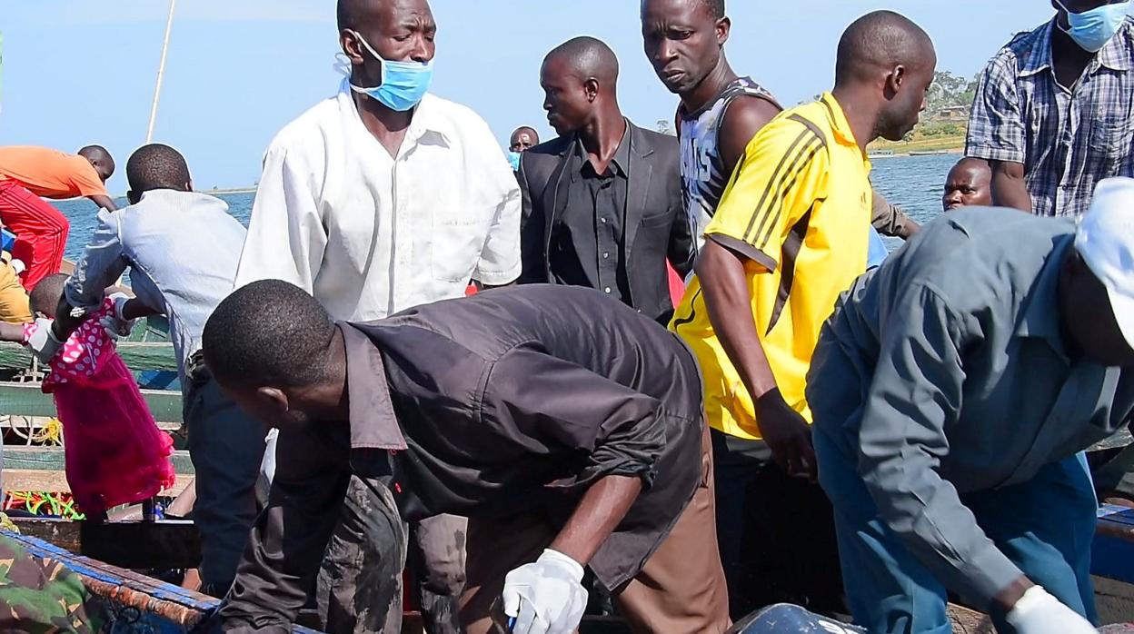Ascienden a 225 los fallecidos del naufragio de un ferry en Tanzania