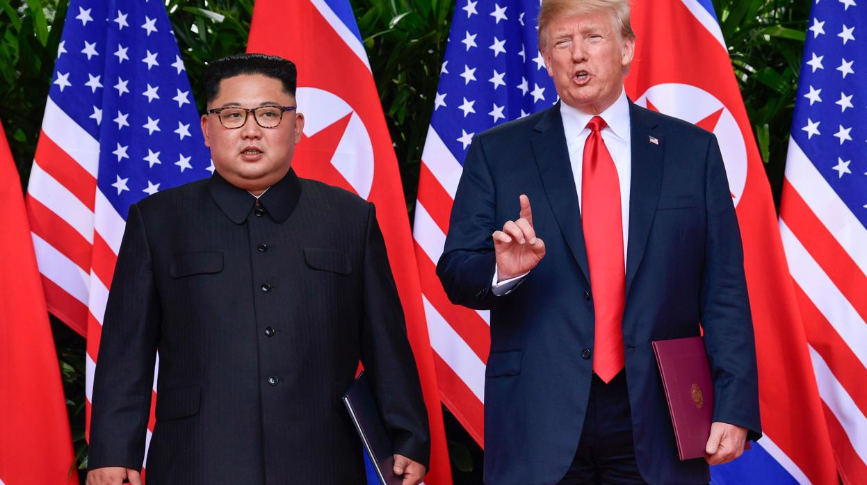 Kim Jong-Un y Donald Trump en la cumbre en Singapur