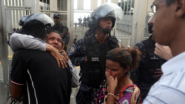 Muere al caer de un edificio un concejal opositor detenido en Venezuela por el supuesto «atentado» contra Maduro