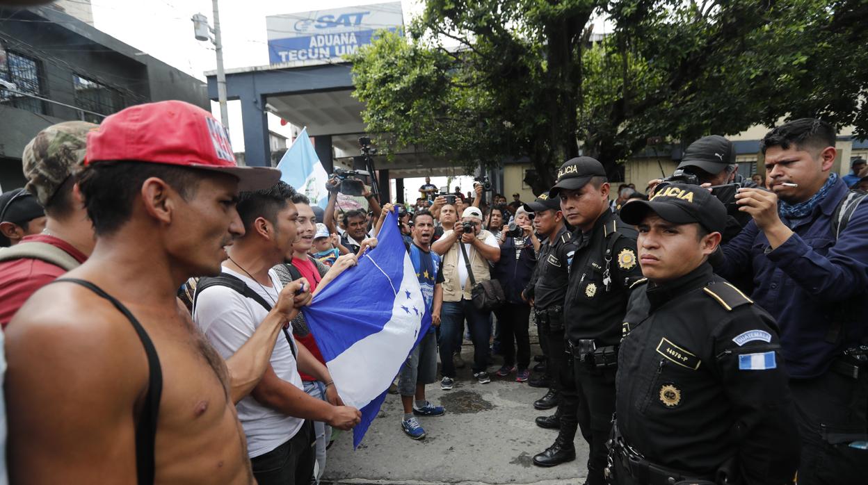 La Caravana de hondure os que desaf a a Trump llega a M xico