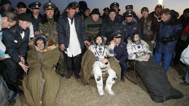 Bolsonaro, como Pedro Sánchez, nombra ministro de Ciencia a un astronauta