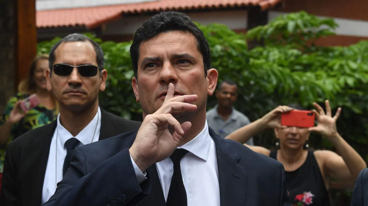 El juez Sergio Moro, a la salida de la residencia del presidente electo de Brasil, Jair Bolsonaro