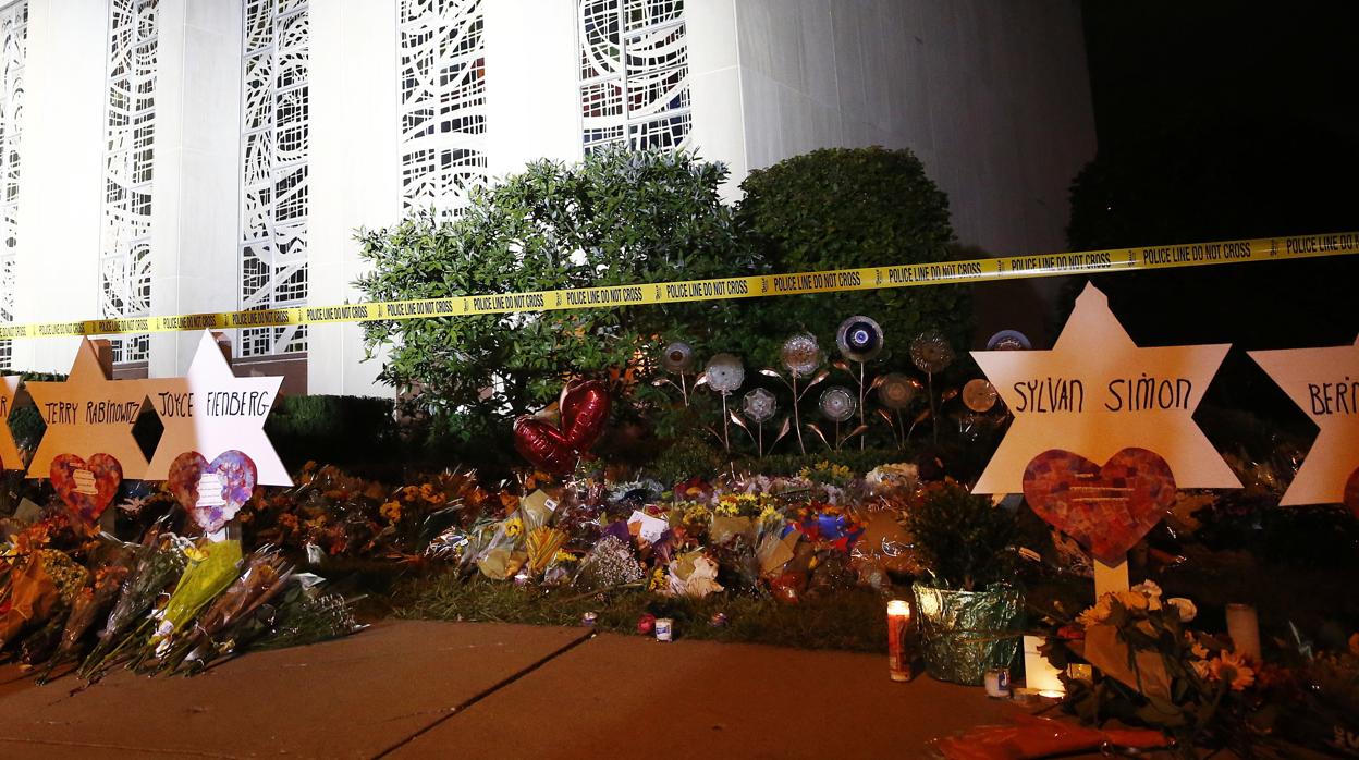 Una vigilia en la sinagoga del Árbol de la Vida, dos días después de un tiroteo masivo, en Pittsburgh