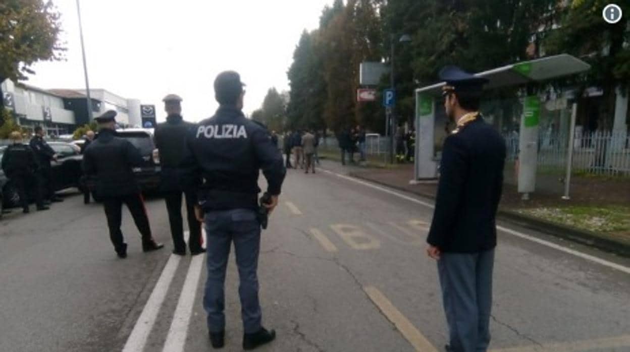 Un mafioso se atrinchera con rehenes en una oficina de correos en Italia