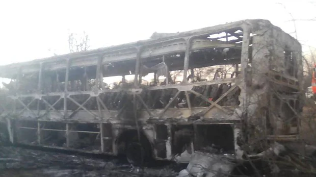 Al menos 42 muertos tras una explosión en un autobús en Zimbabue