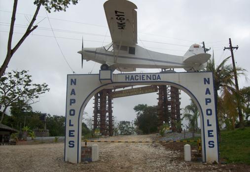 Puerta de entrada de la Hacienda Nápoles