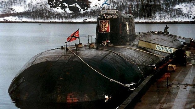 El Kremlin hunde el «Kursk» en el olvido