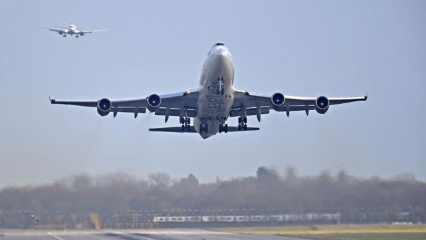 La Policía británica no descarta que sus propios drones estén relacionados con el caos en Gatwick