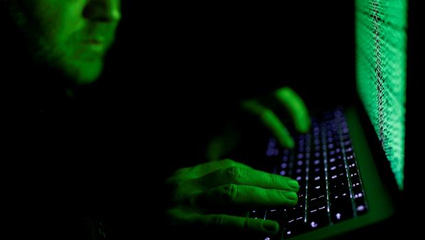 Hackean los móviles de cientos de políticos alemanes y publican su contenido en la web