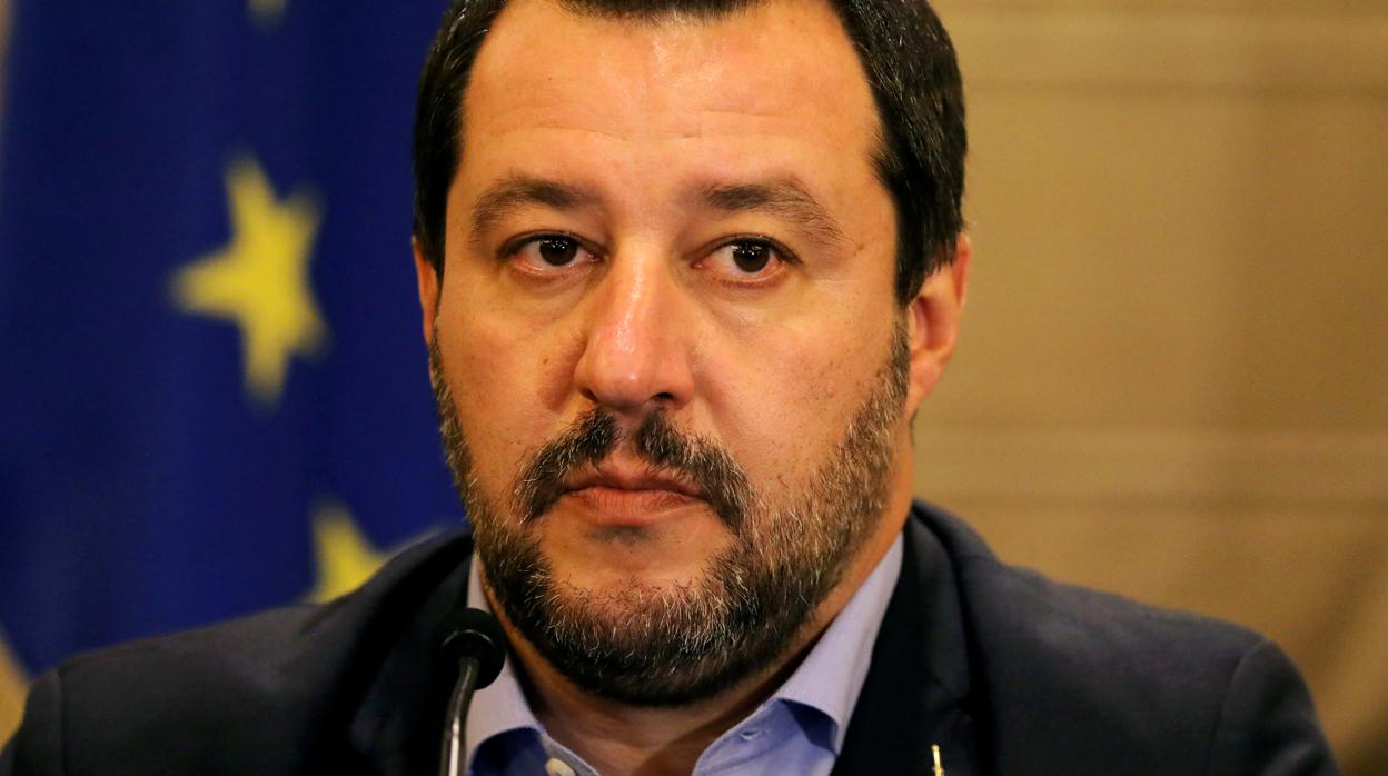 Matteo Salvini, en el monumento al soldado desconocido en Varsovia