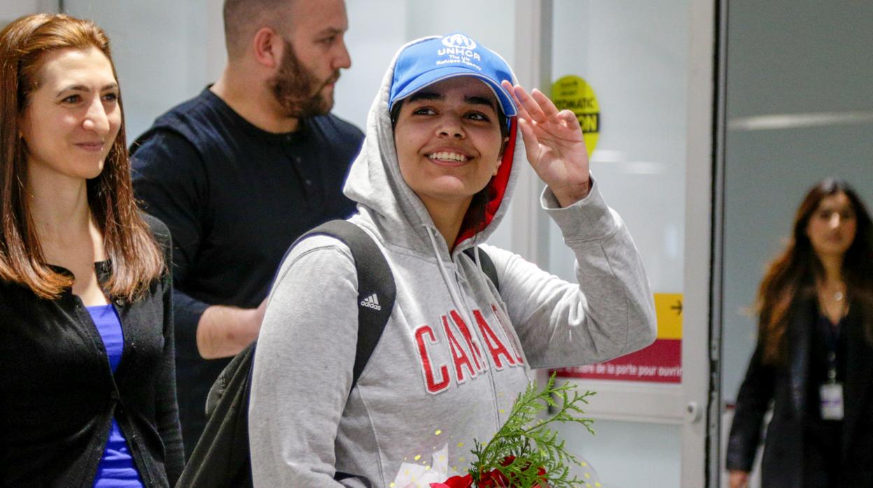 Rahaf al Qunun a su llegada ayer a Canadá, que le ha dado asilo político