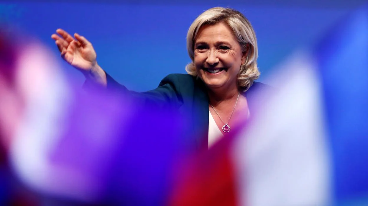 Marine Le Pen, en su mitin de ayer en París