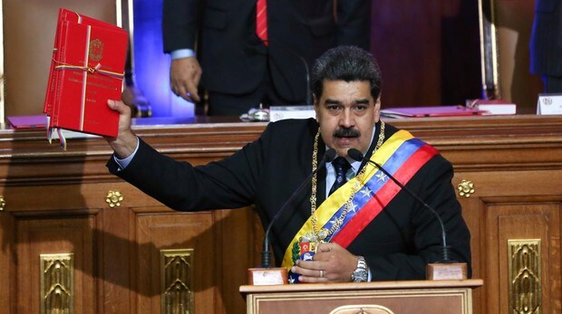 Maduro aumenta el salario mínimo y el petro