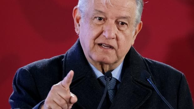 López Obrador ofrece 2.700 millones en ayudas para frenar el robo de gasolina