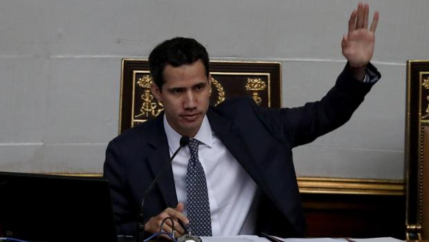 La Asamblea de Venezuela toma ya medidas de gobierno y designa un representante ante la OEA