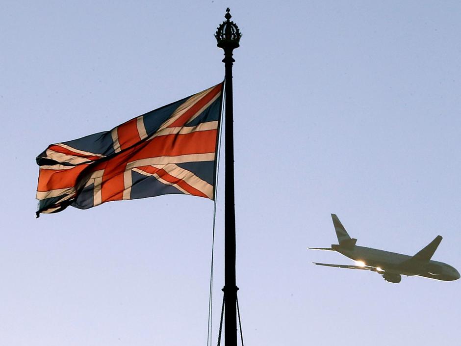 El Parlamento trata hoy de arrancar a May el control del Brexit