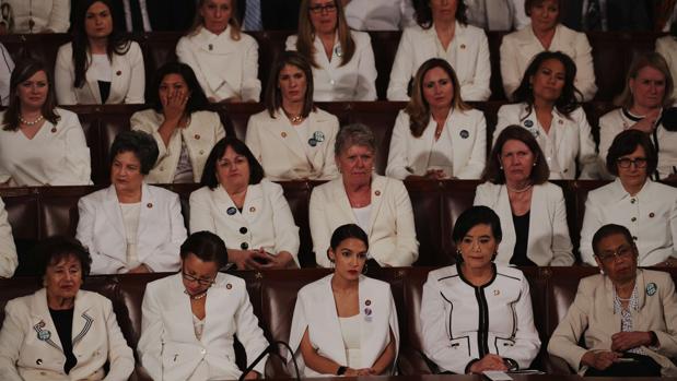 La noche en la que Trump bailó con las mujeres de blanco