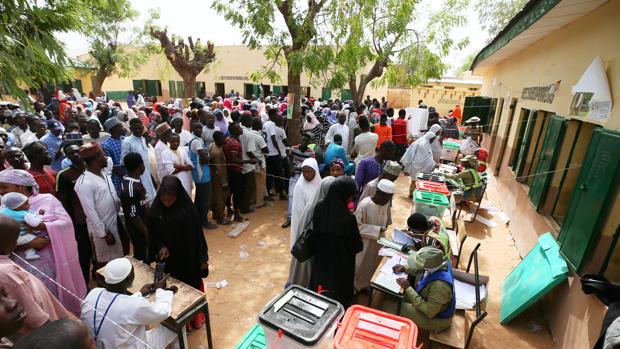 Al menos dos muertos durante la jornada electoral en Nigeria