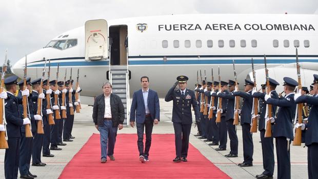 Gana fuerza la opción militar entre Guaidó y sus aliados