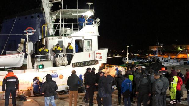 Secuestrada la nave italiana «Mare Jonio» tras desembarcar 49 inmigrantes rescatados en aguas libias