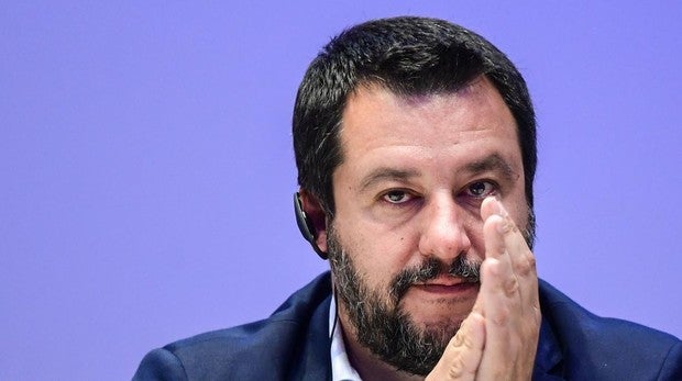 Vox y el Frente Nacional dejan solo a Salvini en su intento por unir a la derecha radical europea