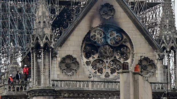 Francia ya tiene más de 700 millones para salvar su catedral