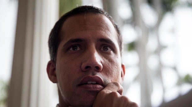 Guaidó convocará elecciones presidenciales antes de nueve meses
