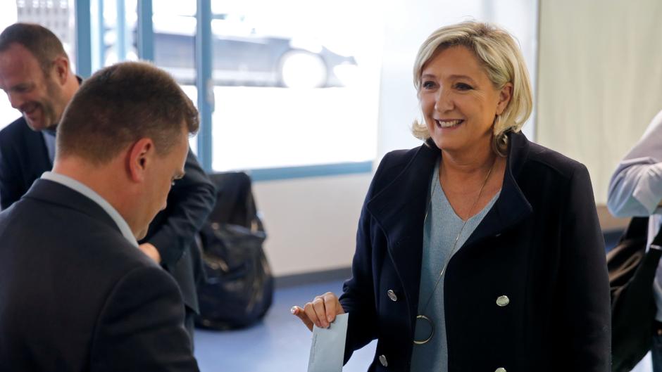 Marine Le Pen le gana el pulso a Macron