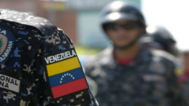 Más de 1.500 militares venezolanos en el exilio se han apuntado ya al censo que pretende reagruparlos