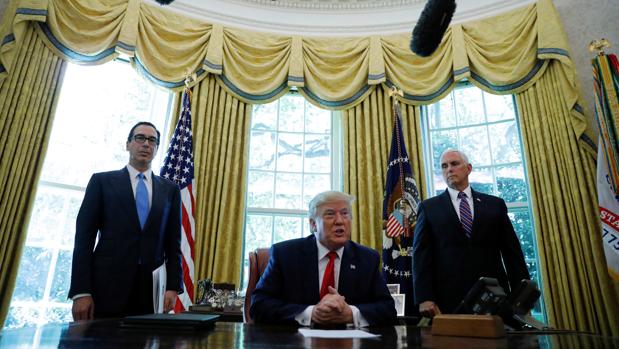 Trump asfixia con sanciones al líder iraní, Jamenei