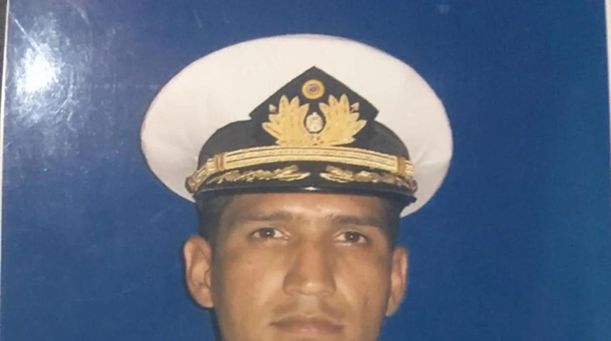 El capitán de corbeta Rafael Acosta Arévalo